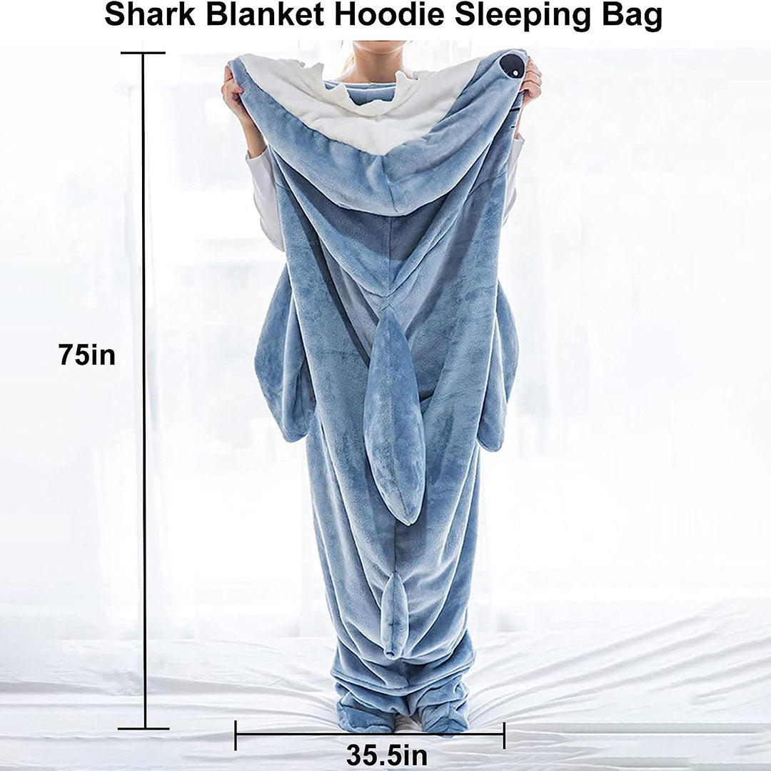 Body blanket with online hood